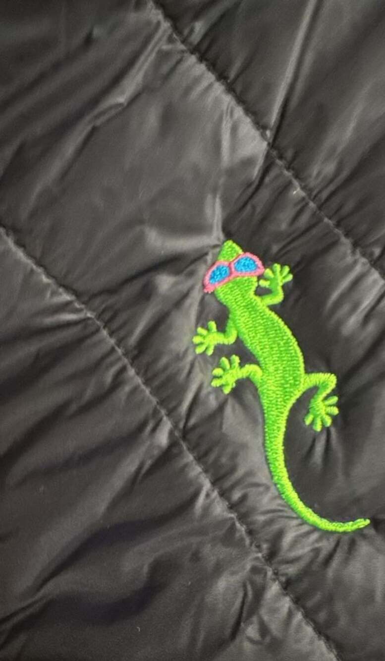 Vintage Gecko Hawaii Puffer Jacket Black XXX Large